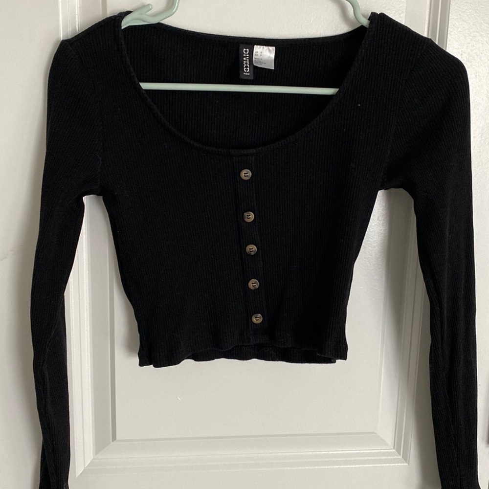 H&M size small black crop top